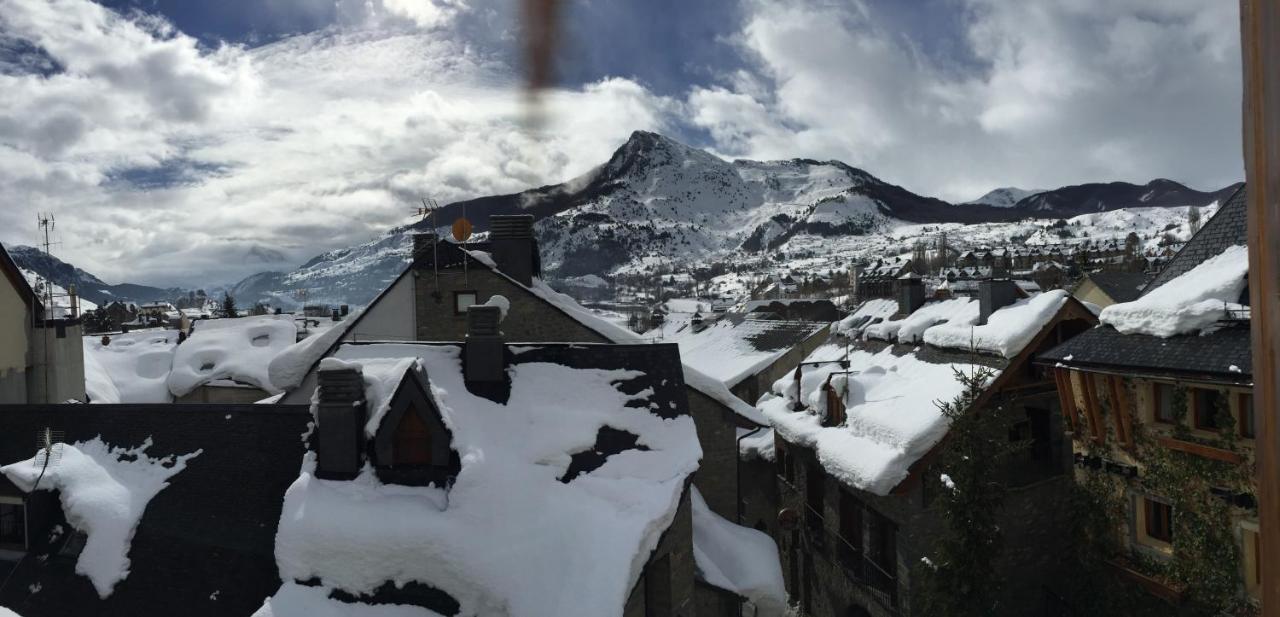 Esplendido Atico En Sallent Con Vistas Sallent de Gállego Esterno foto